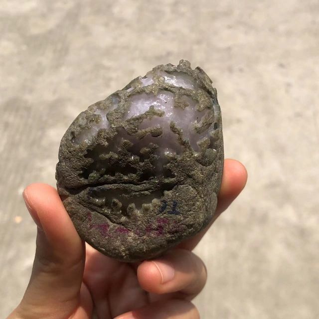 緬甸翡翠原石南奇原石 賭石 雕刻 藝品  傳家 收藏 附有鑑定證書