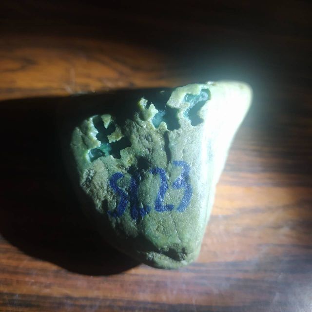 緬甸翡翠原石後江原石 賭石 雕刻 藝品  傳家 收藏 附有鑑定證書