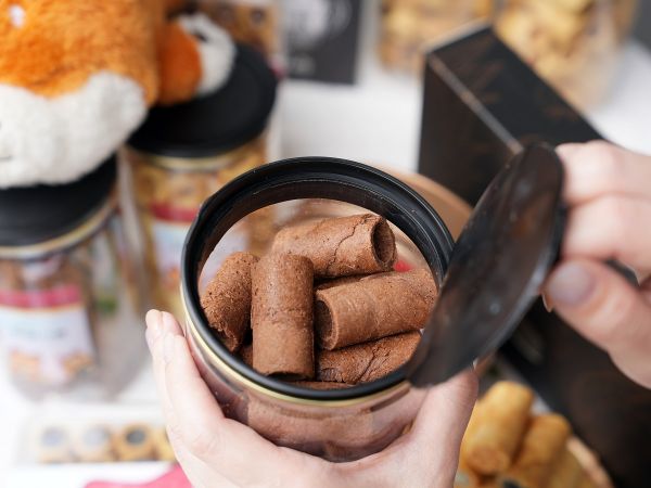 巧克力空心蛋捲