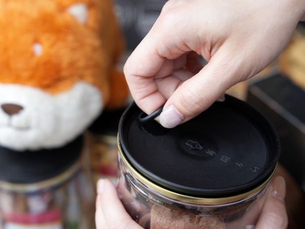 巧克力空心蛋捲