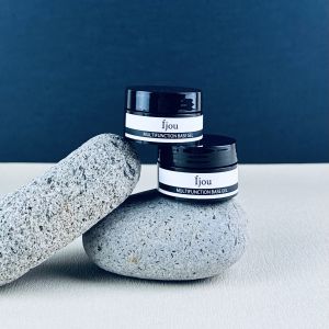 Ijou   MULTIFUNCTION BASE GEL多功能補甲建構底膠